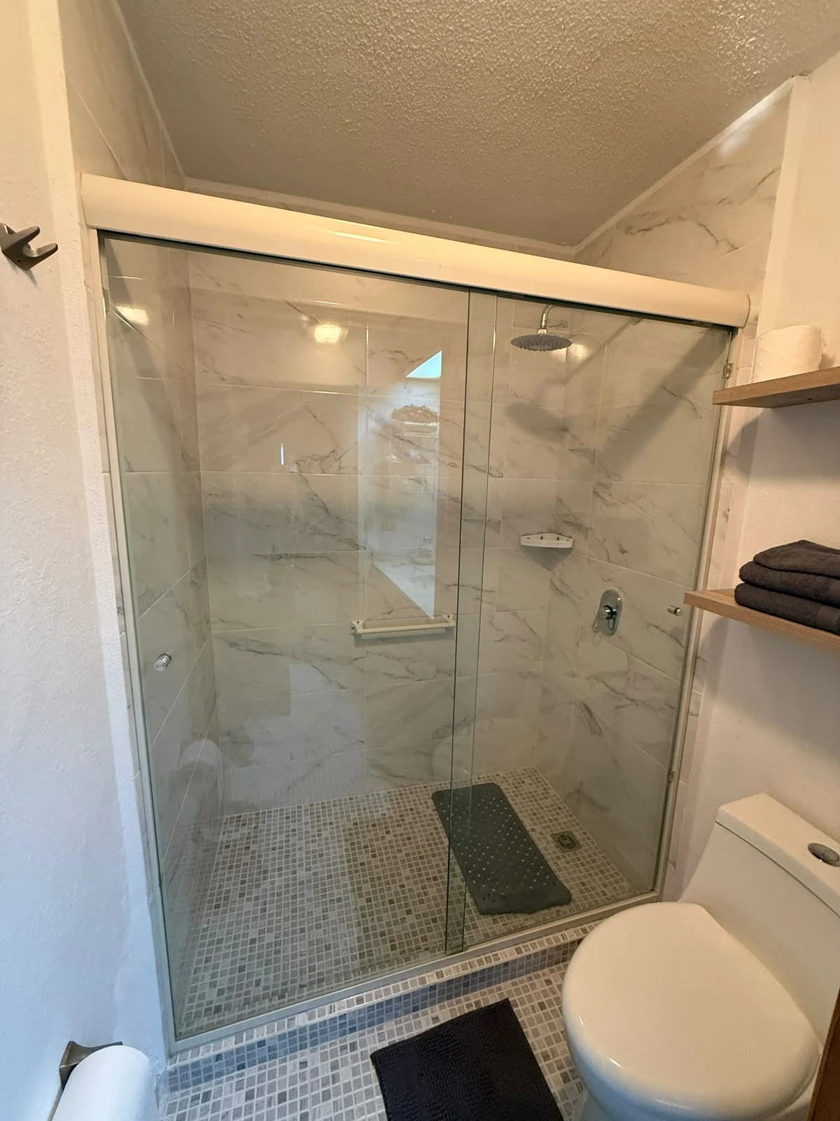 Cancel de baño en vidrio